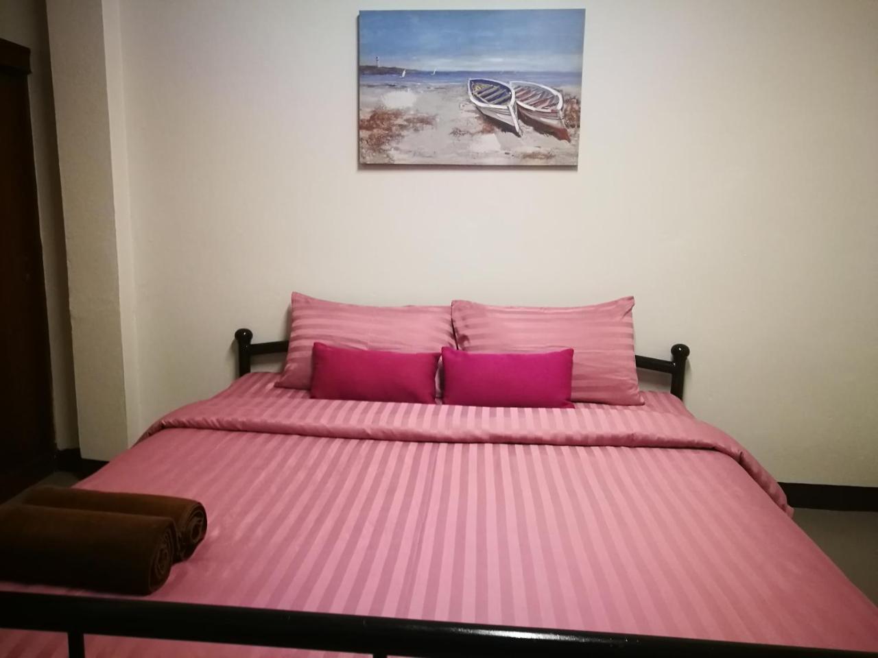 Duangdren Apartment — Photos 3
